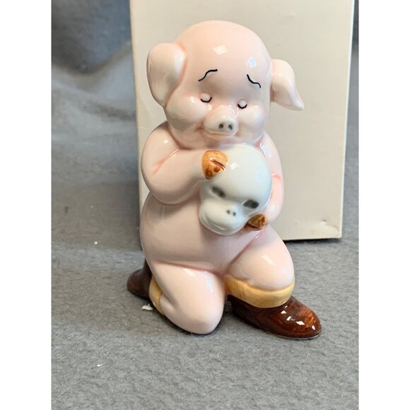 Danbury Mint Ham-et Pig Figurine with Cap - Picture 8 of 12